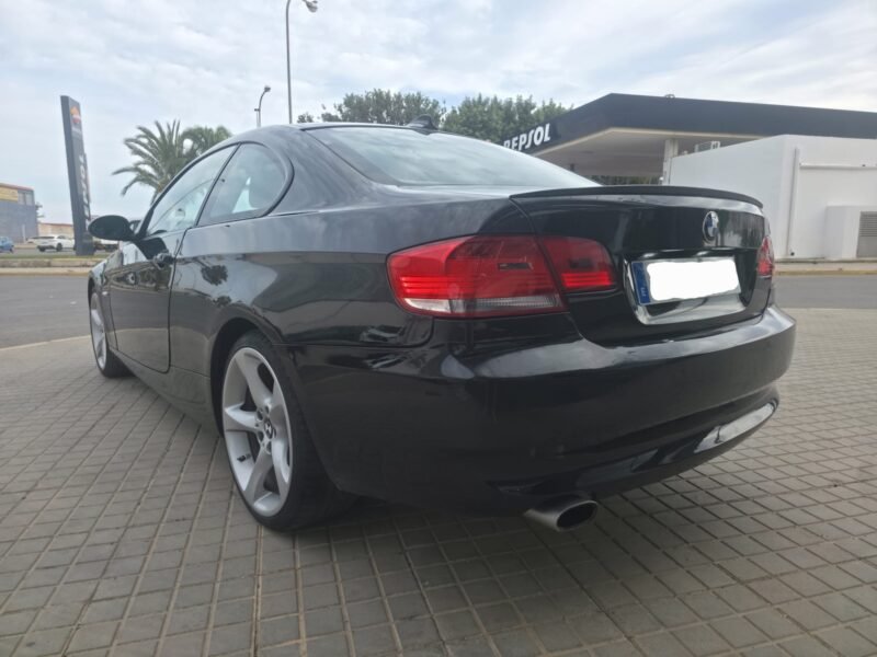 BMW 320D E92