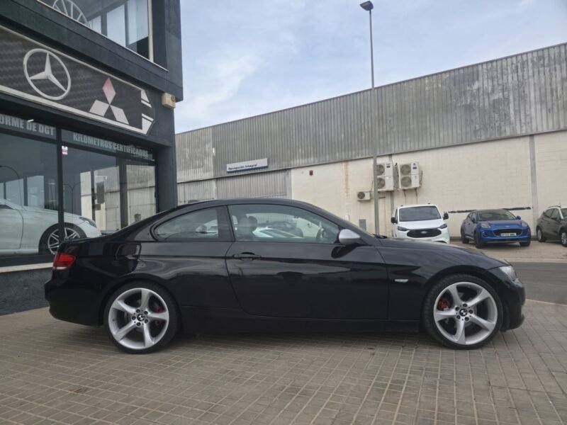 BMW 320D E92