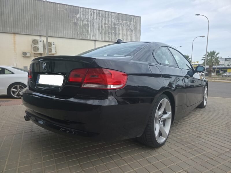 BMW 320D E92