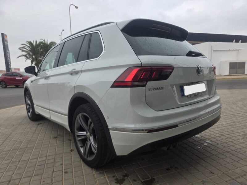 VOLKSWAGEN TIGUAN R-LINE 2.0 TDI