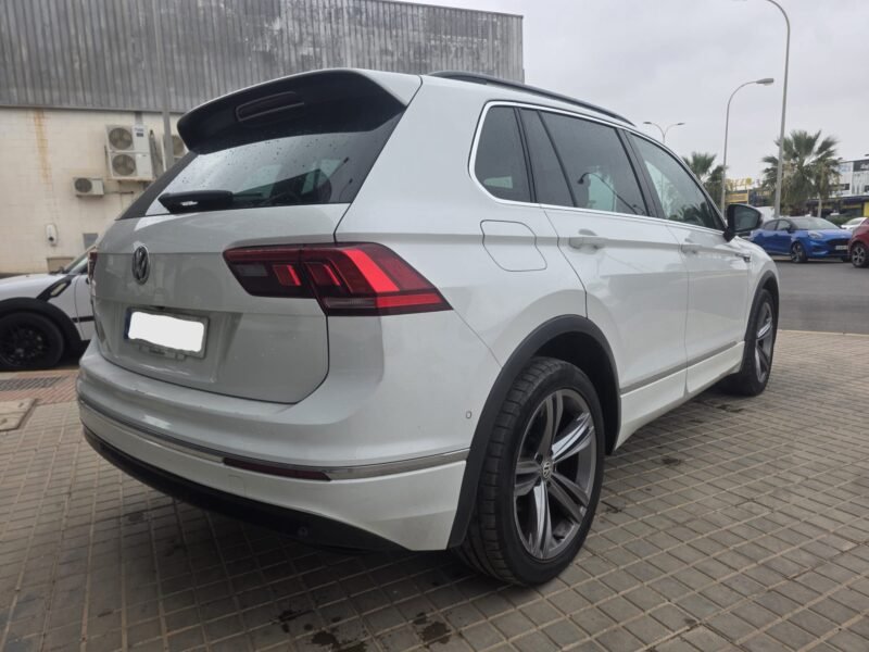 VOLKSWAGEN TIGUAN R-LINE 2.0 TDI