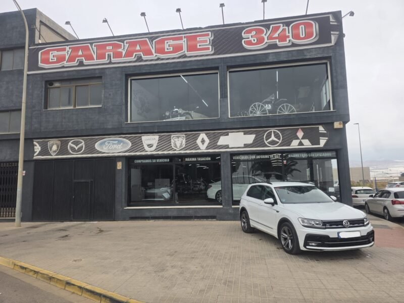 VOLKSWAGEN TIGUAN R-LINE 2.0 TDI
