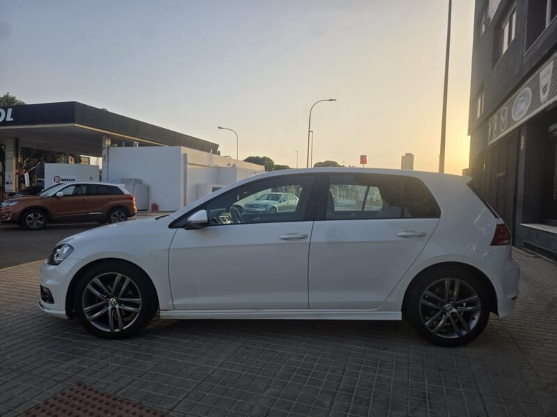 VOLKSWAGEN Golf 1.6 TDI