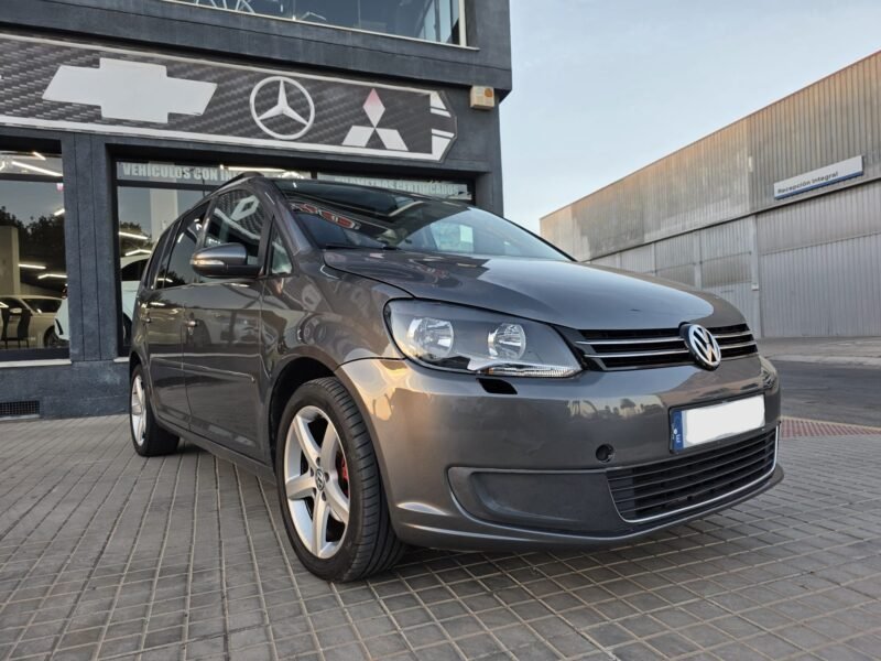 VOLKSWAGEN TOURAN 1.6 TDI