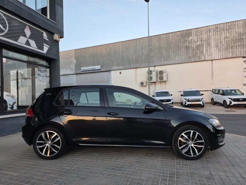 VOLKSWAGEN GOLF 1.6 TDI
