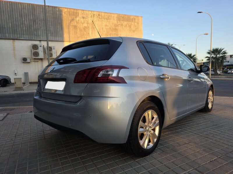 PEUGEOT 308 1.6 HDI