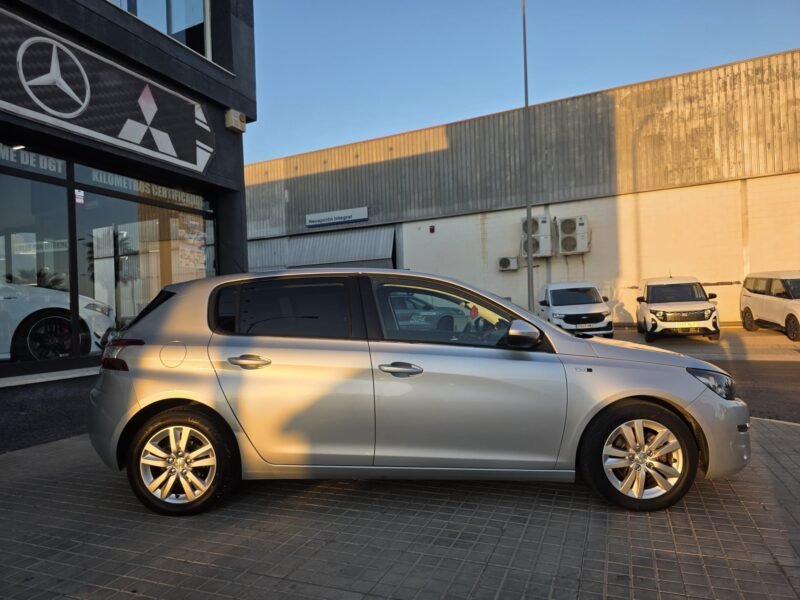 PEUGEOT 308 1.6 HDI