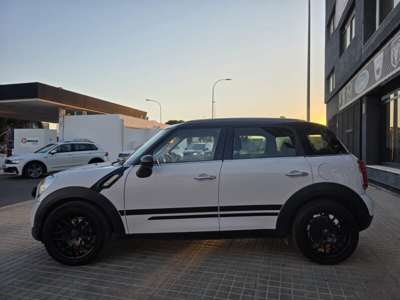 MINI COOPER D COUNTRYMAN