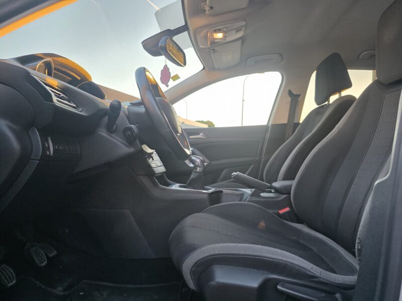 PEUGEOT 308 1.6 HDI