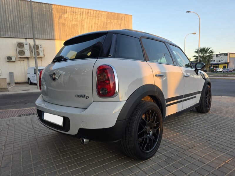 MINI COOPER D COUNTRYMAN