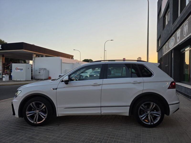 VOLKSWAGEN TIGUAN R-LINE 2.0 TDI