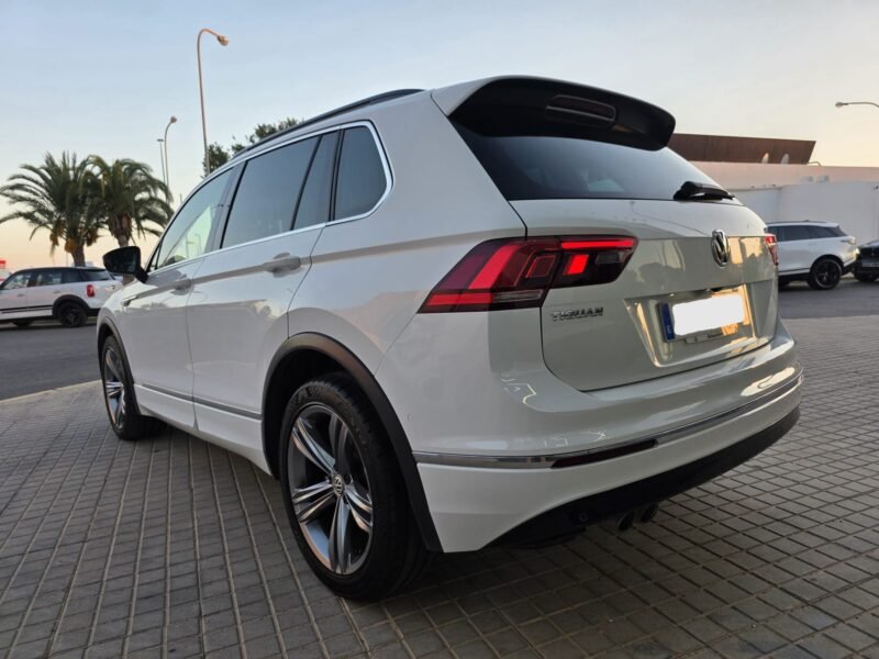 VOLKSWAGEN TIGUAN R-LINE 2.0 TDI