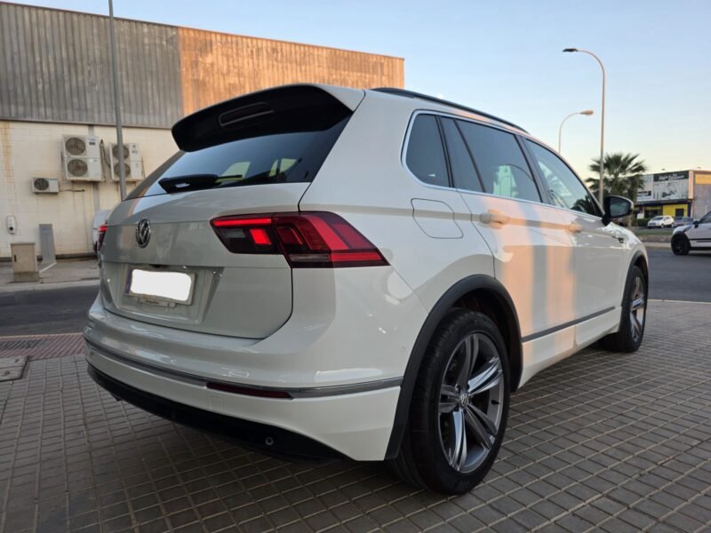 VOLKSWAGEN TIGUAN R-LINE 2.0 TDI