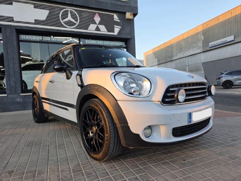 MINI COOPER D COUNTRYMAN