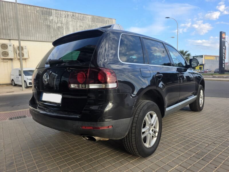 VOLKSWAGEN TOUAREG V6
