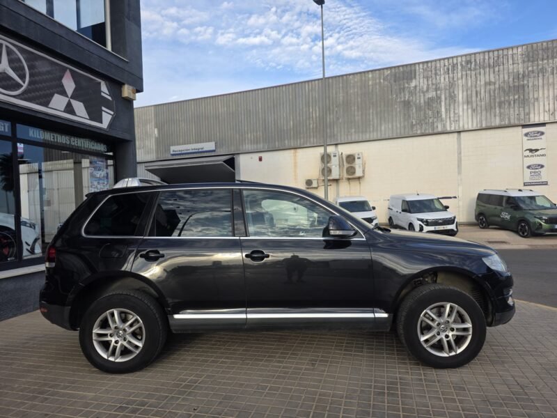 VOLKSWAGEN TOUAREG V6