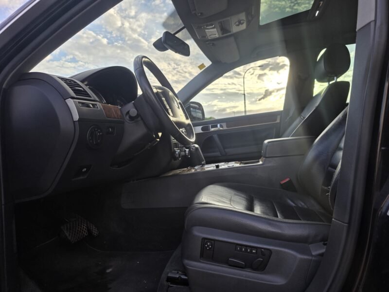 VOLKSWAGEN TOUAREG V6
