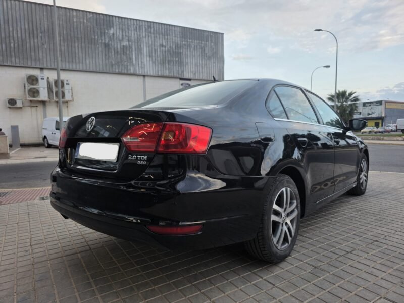 VOLKSWAGEN JETTA 2.0 TDI