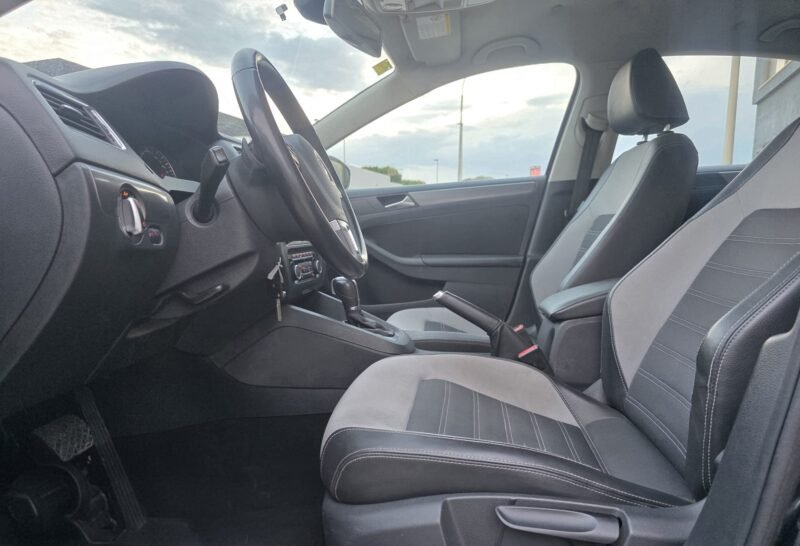 VOLKSWAGEN JETTA 2.0 TDI