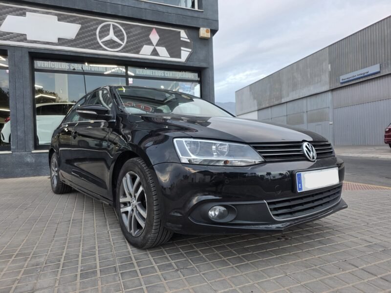 VOLKSWAGEN JETTA 2.0 TDI