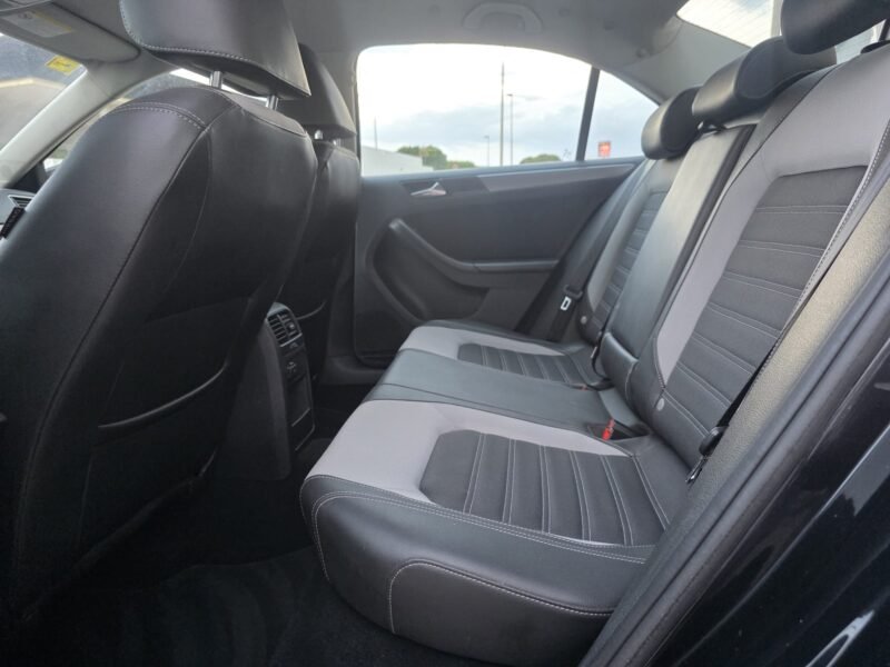 VOLKSWAGEN JETTA 2.0 TDI