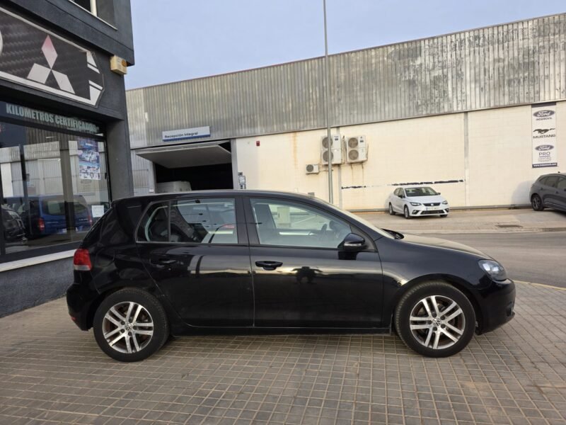VOLKSWAGEN GOLF 2.0 TDI