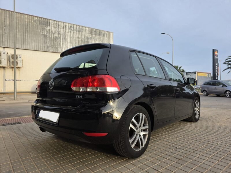 VOLKSWAGEN GOLF 2.0 TDI