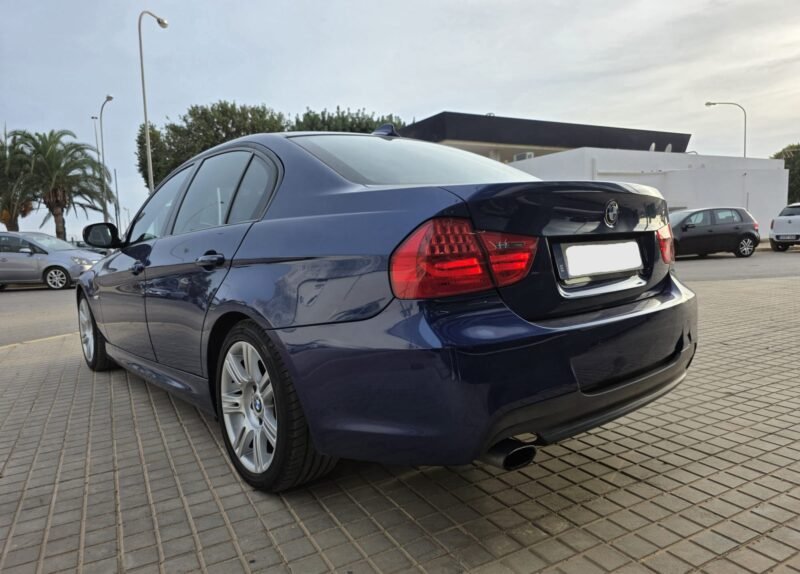 BMW 318D E90