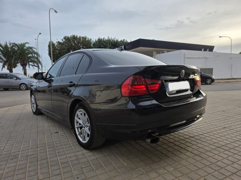 BMW 318D E90