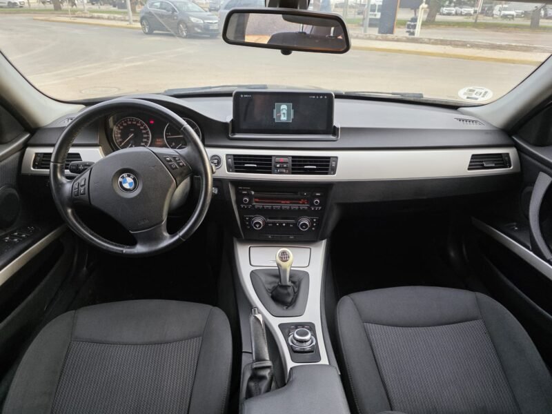 BMW 318D E90